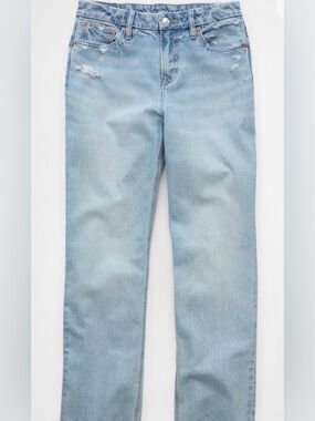 American Eagle Light Wash High-Rise Curvy Straight Jeans - Size 2 Short
